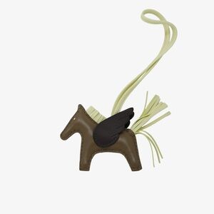 Hermes Rodeo Pegase PM charm étoupe / jaune Milton / rouge sellier